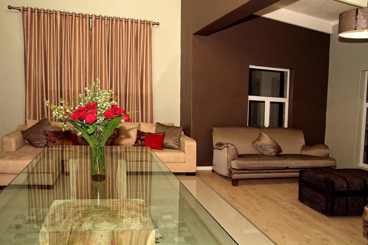 Village Boutique Hotel أوتجيوارونغو المظهر الخارجي الصورة