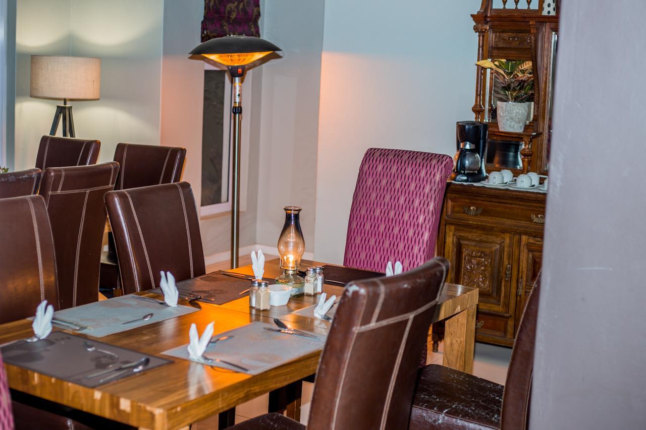Village Boutique Hotel أوتجيوارونغو المظهر الخارجي الصورة
