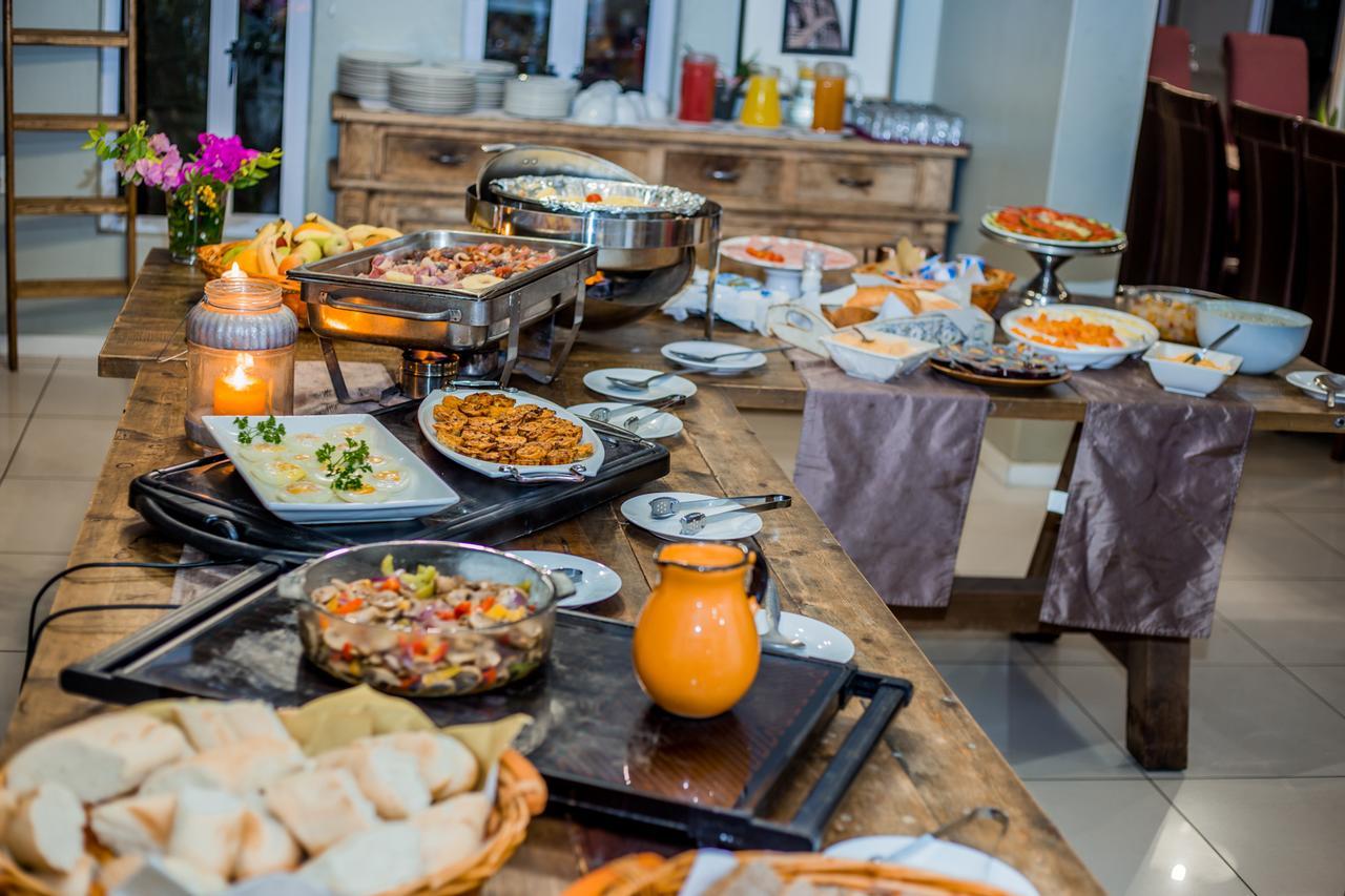 Village Boutique Hotel أوتجيوارونغو المظهر الخارجي الصورة