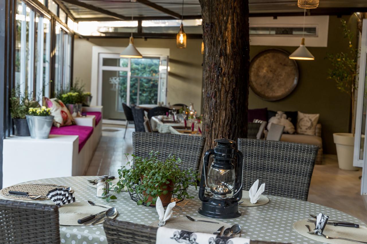 Village Boutique Hotel أوتجيوارونغو المظهر الخارجي الصورة