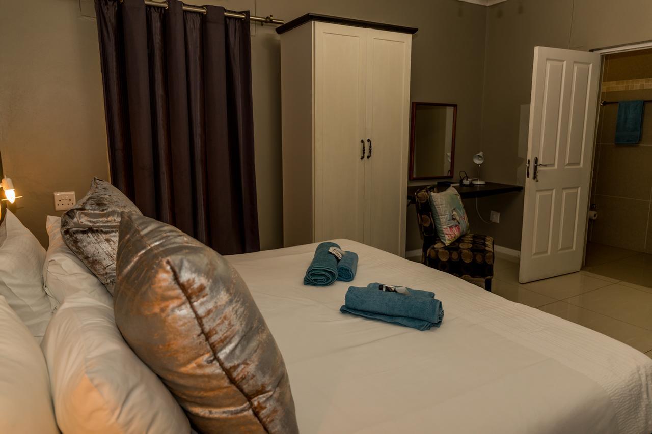 Village Boutique Hotel أوتجيوارونغو المظهر الخارجي الصورة