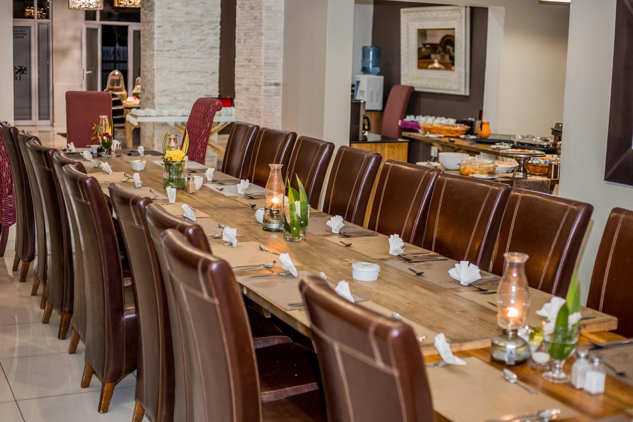 Village Boutique Hotel أوتجيوارونغو المظهر الخارجي الصورة