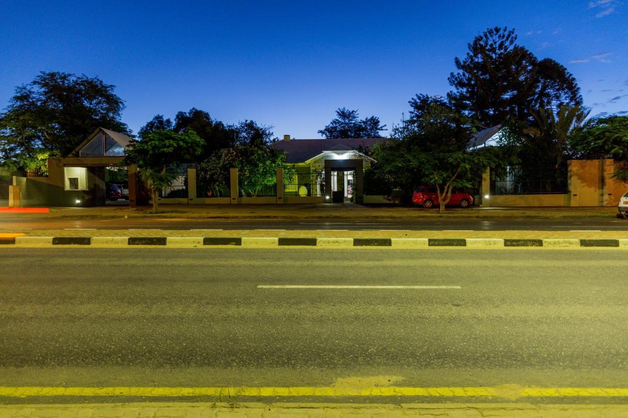 Village Boutique Hotel أوتجيوارونغو المظهر الخارجي الصورة